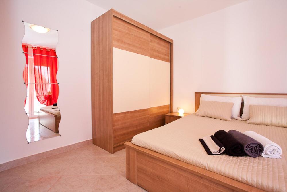 Apartments Melita Krk Town Kültér fotó