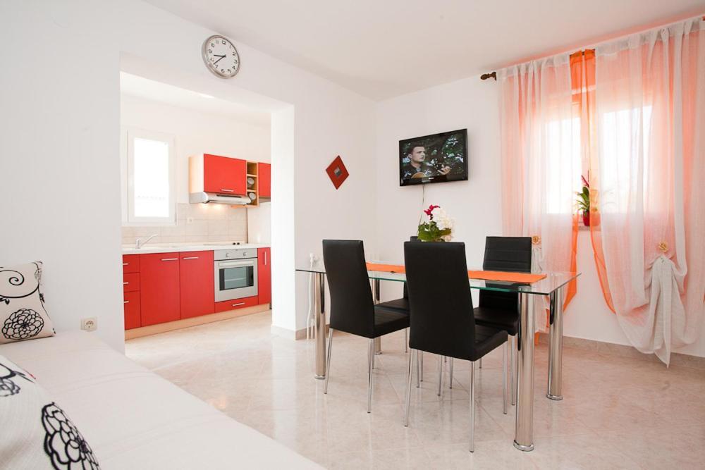 Apartments Melita Krk Town Kültér fotó